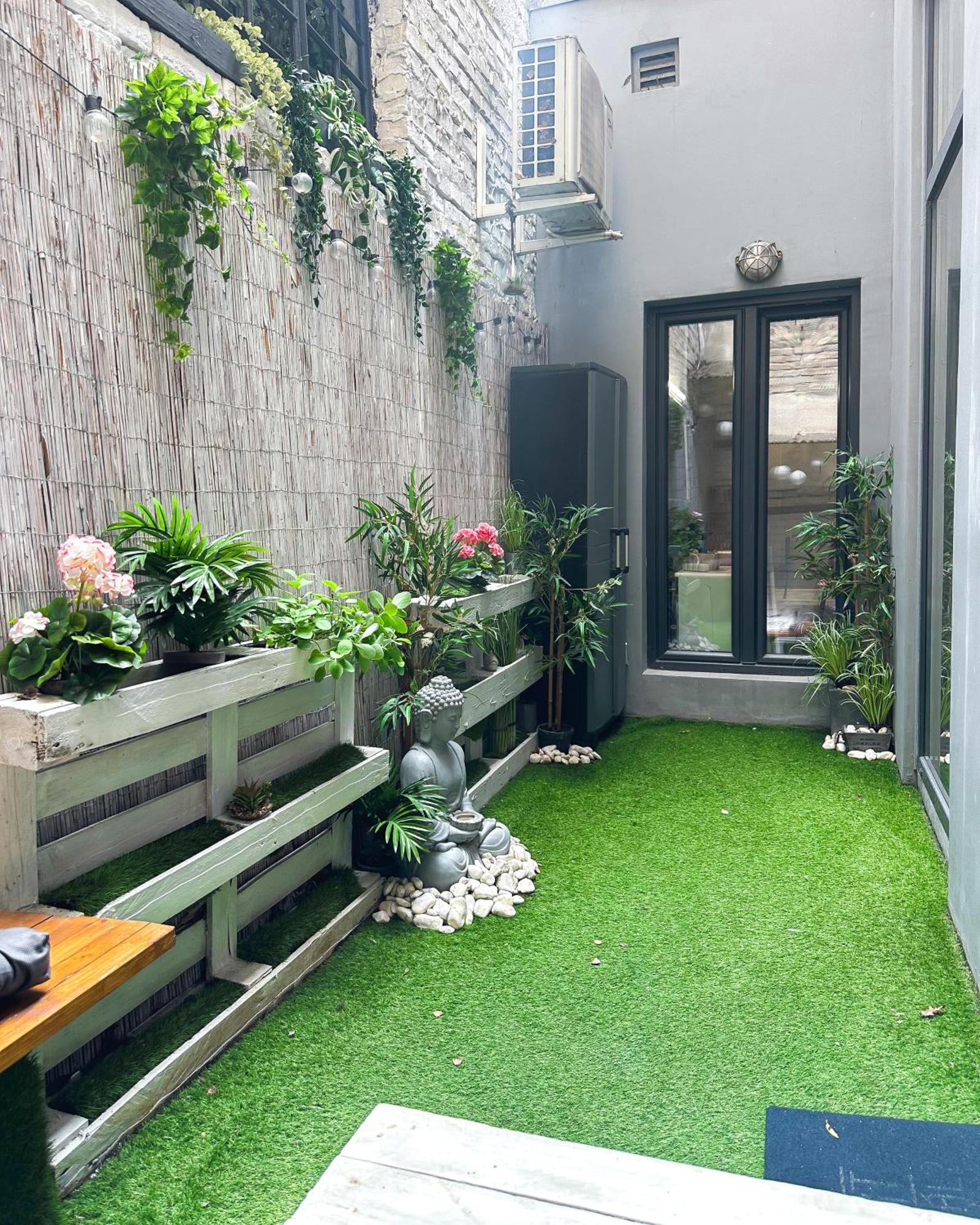 Urban Studio With Private Garden Near Andrassy Budapest Eksteriør billede