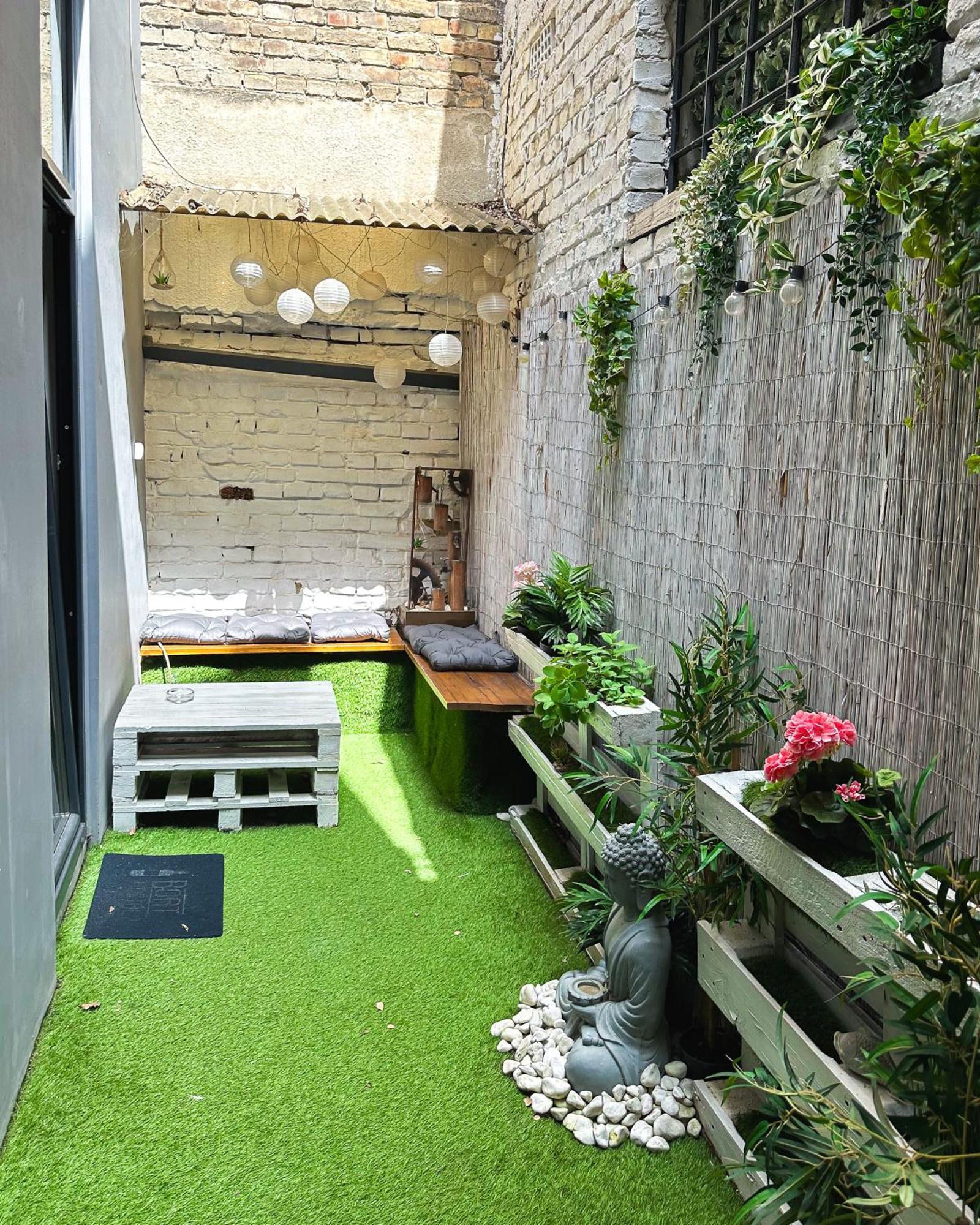 Urban Studio With Private Garden Near Andrassy Budapest Eksteriør billede