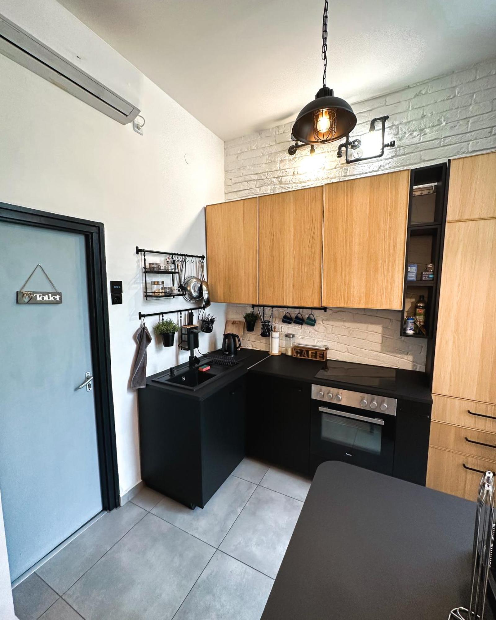 Urban Studio With Private Garden Near Andrassy Budapest Eksteriør billede
